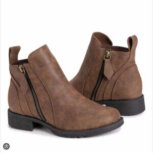 NWT Muk Luks LUK-EES Bethany Ankle Boots Size 8.5